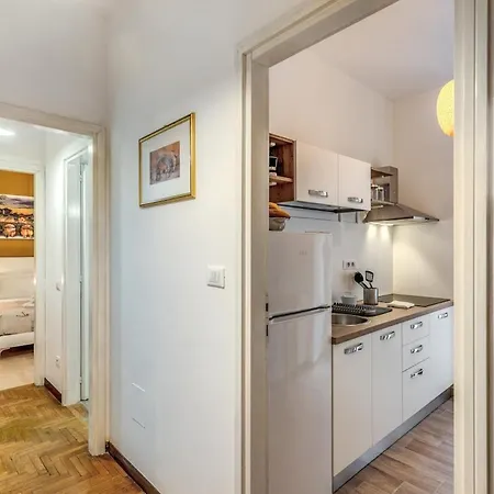 Dimora Lunetta - Modern Flat In Vatican District *