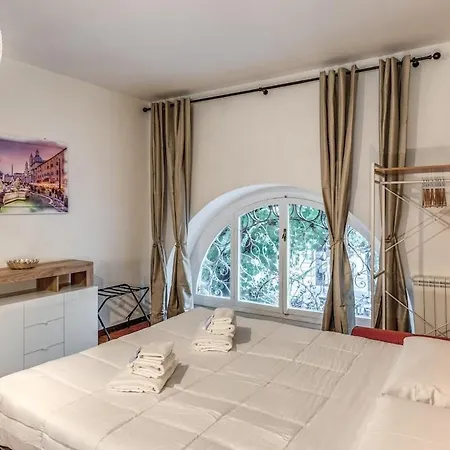 Dimora Lunetta - Modern Flat In Vatican District Apartamento Roma
