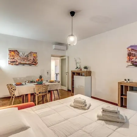 Dimora Lunetta - Modern Flat In Vatican District