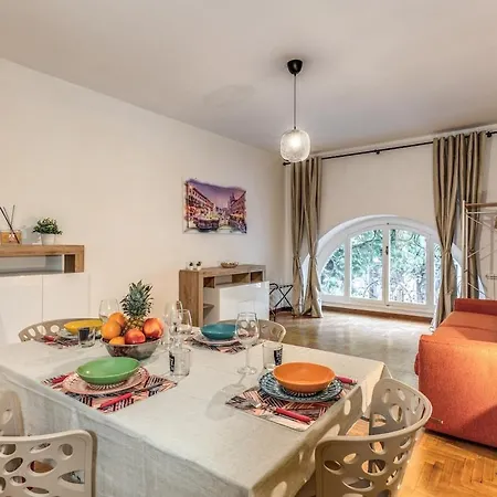 Dimora Lunetta - Modern Flat In Vatican District