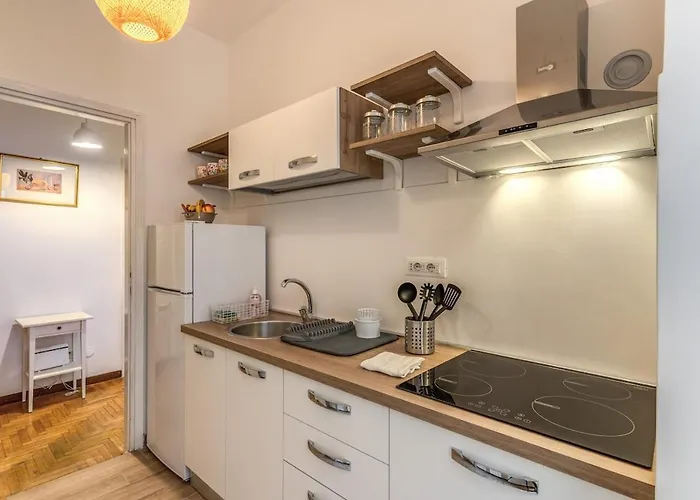 Lejlighed Dimora Lunetta - Modern Flat In Vatican District *